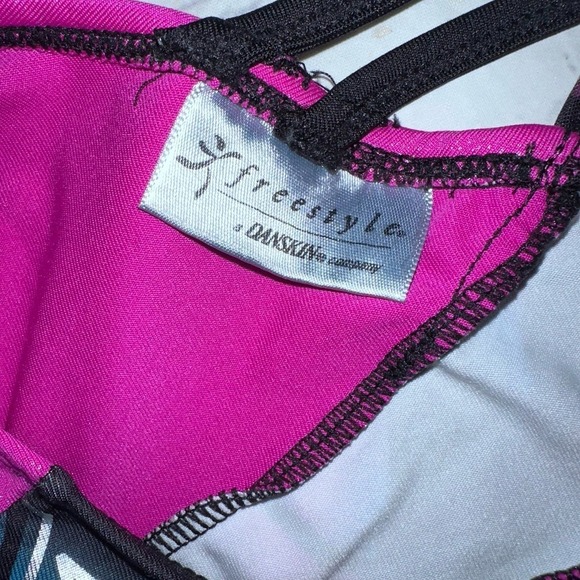 NWOT Girl’s Large (10/12) Danskin Freestyle Dance Gymnastic Tank Top - Picture 2 of 6